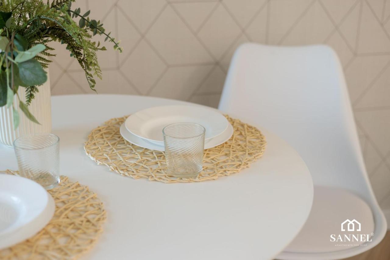 Apartament Horizon Z Dostepem Do Basenow,Strefy Saun,Jacuzzi- Pinea Apartments Pobierowo-Sannel Apartments For Rent Buitenkant foto