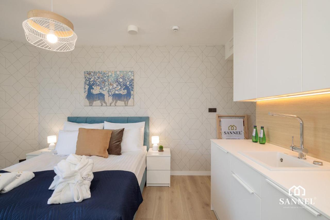 Apartament Horizon Z Dostepem Do Basenow,Strefy Saun,Jacuzzi- Pinea Apartments Pobierowo-Sannel Apartments For Rent Buitenkant foto